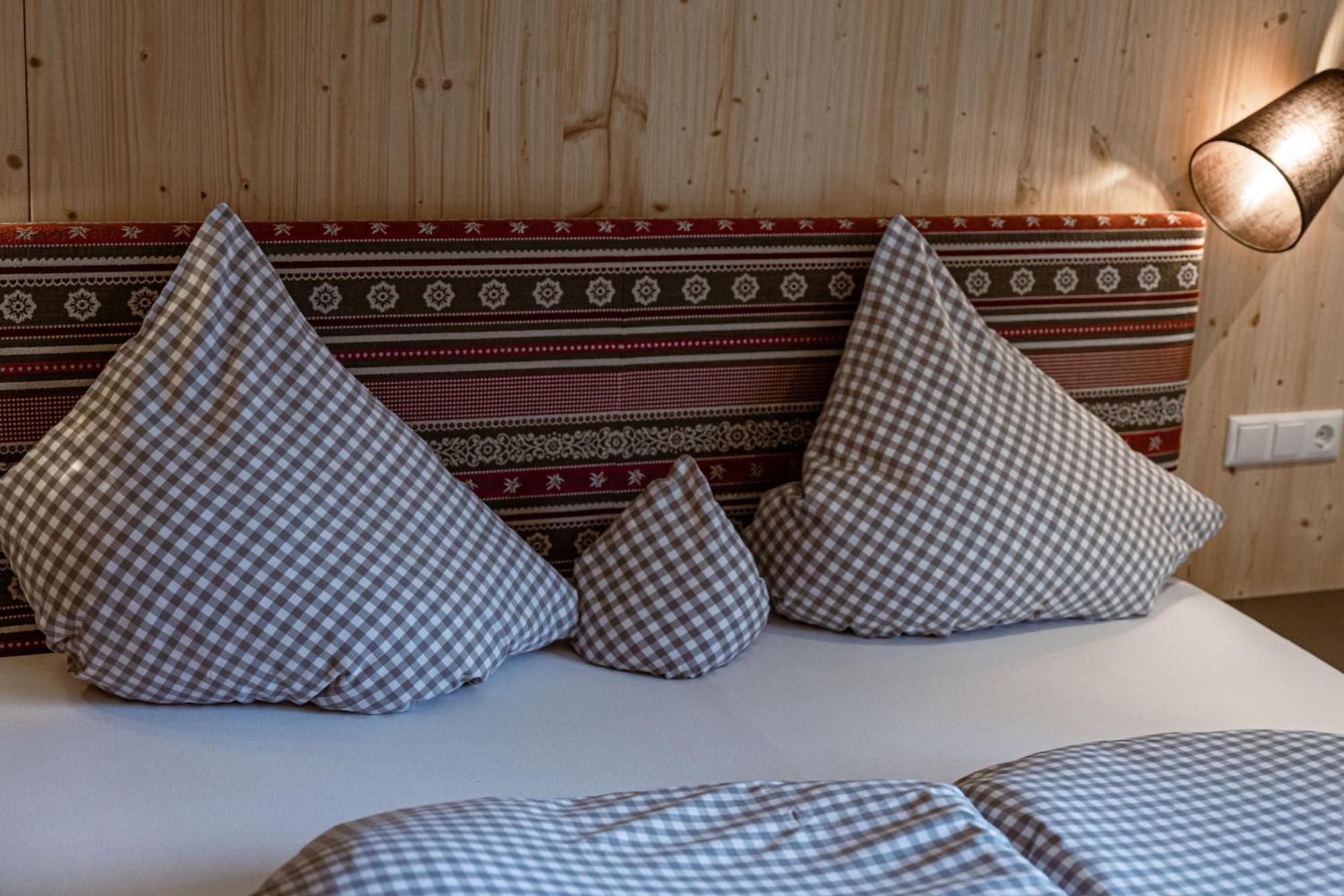 Hotel Landhaus Tirolerherz Sankt Ulrich am Pillersee Bilik gambar